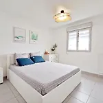 Appartement Sea View - Quiet Location, Air Conditioning & Parking Antibes