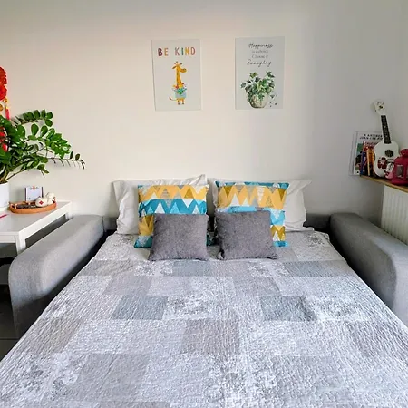 Sea View - Quiet Location, Air Conditioning & Parking 아파트