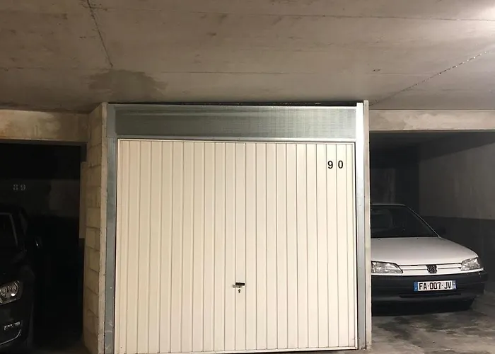 Sea View - Quiet Location, Air Conditioning & Parking * Antibes